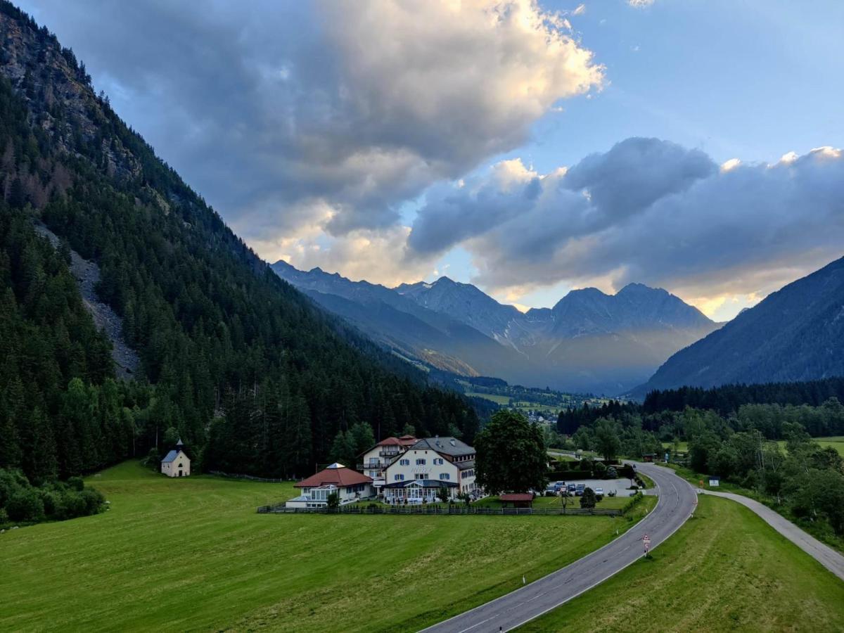 Hotel Bad Salomonsbrunn Anterselva di Mezzo Eksteriør bilde